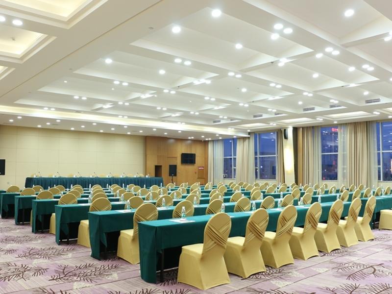 The Grand Plaza Hotel Cát An Ngoại thất bức ảnh