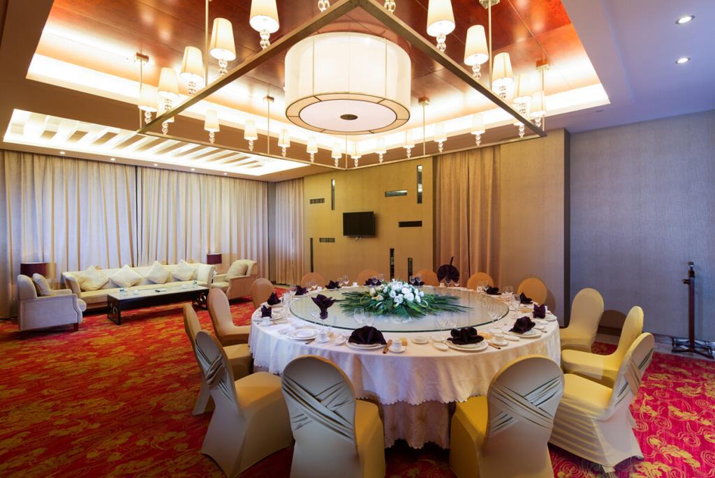The Grand Plaza Hotel Cát An Ngoại thất bức ảnh