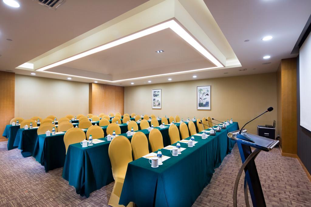 The Grand Plaza Hotel Cát An Ngoại thất bức ảnh